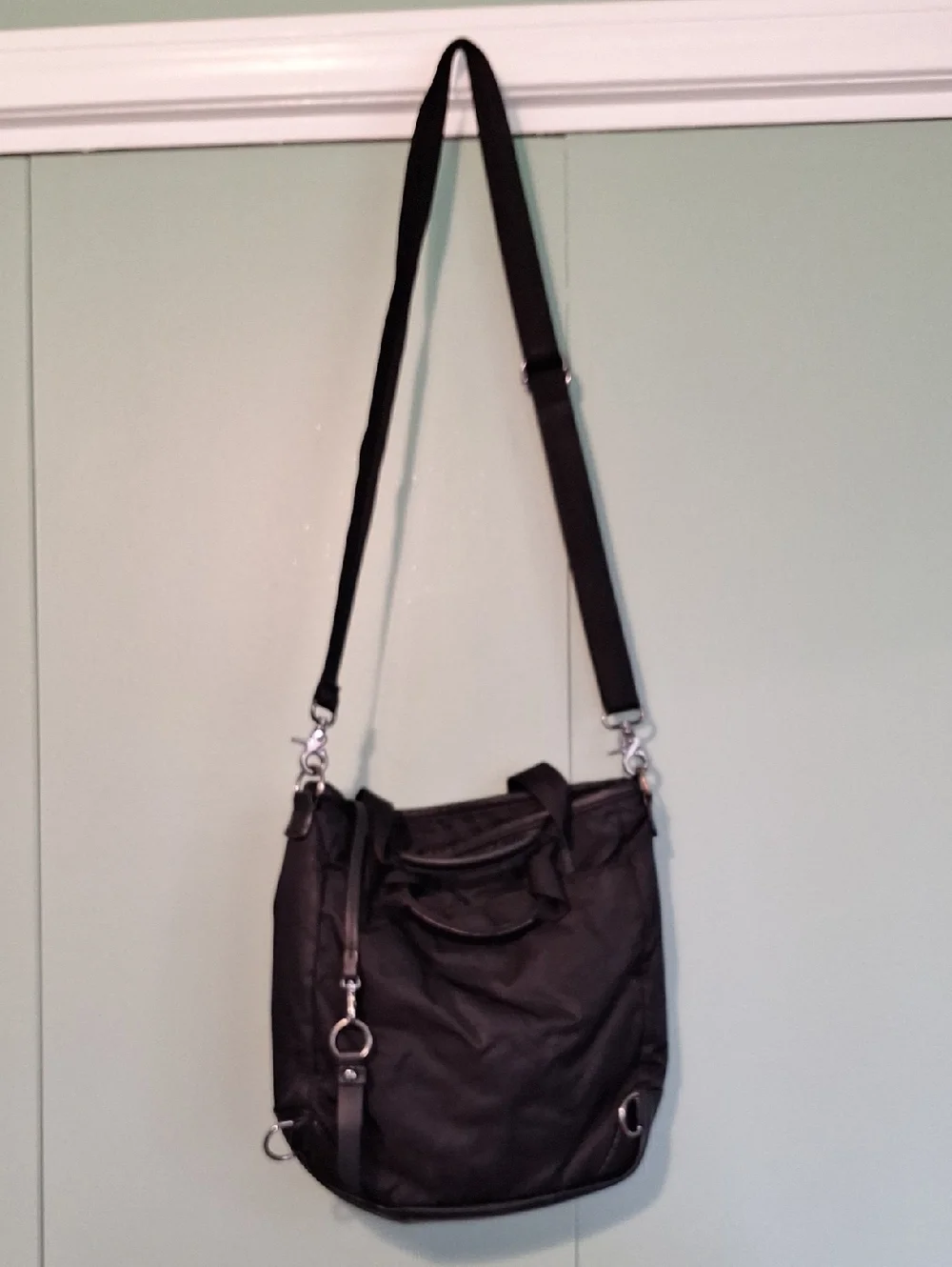 Lole Black Side Slung Purse - Picture 4 of 6